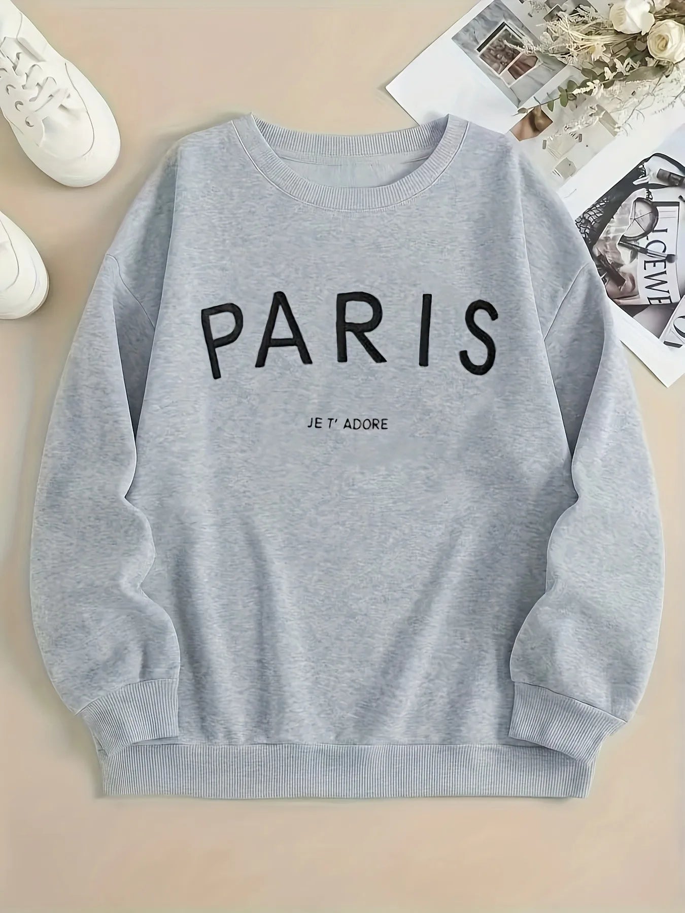 Women's Minimalist Typography Crew Neck Sweatshirt for Contemporary Casual Everyday Streetwear Style