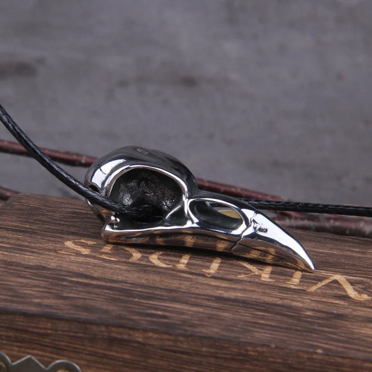 Mini Raven Skull Pendant Necklace for Gothic Alternative Style