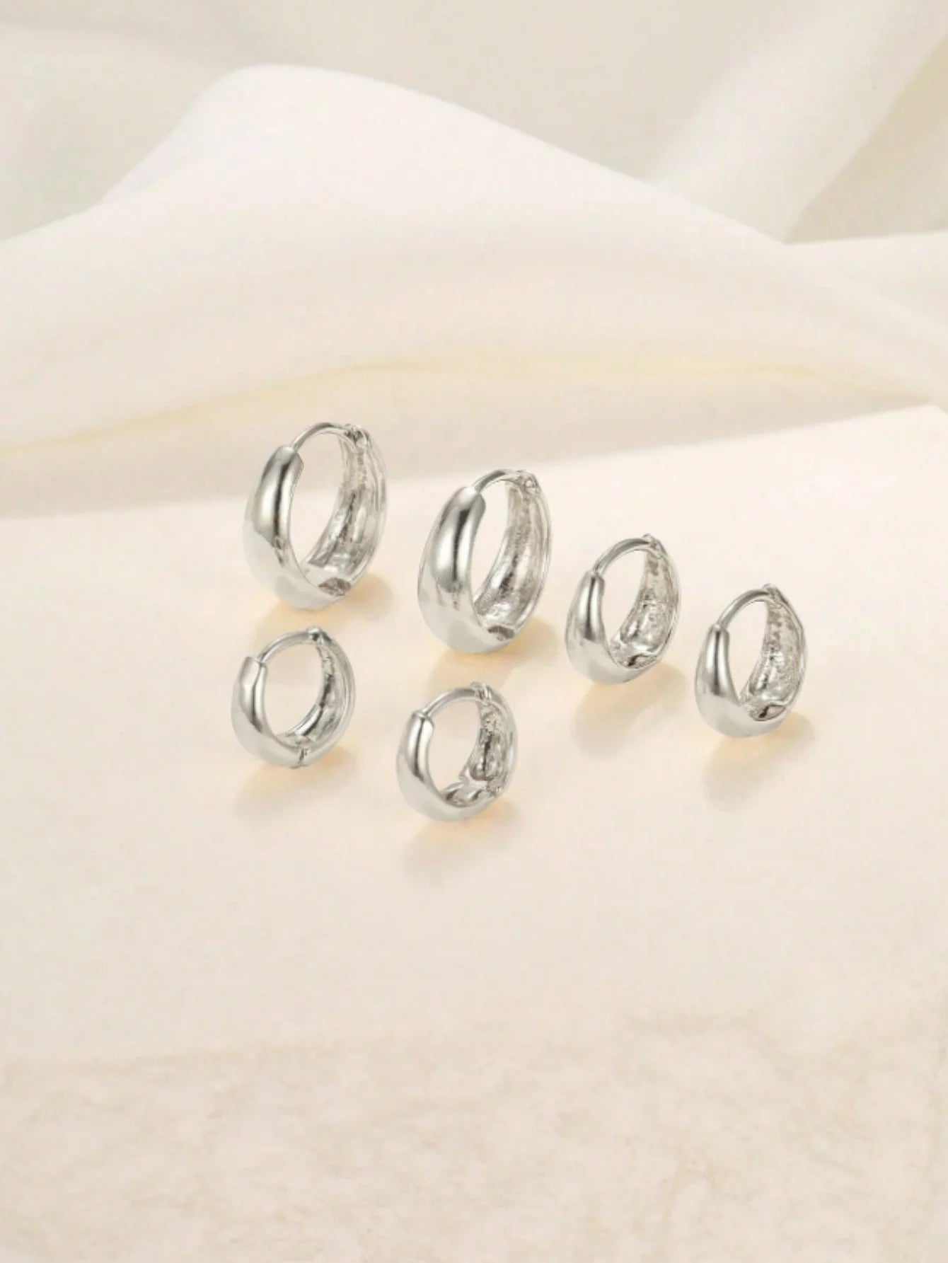 Minimalist Huggie Hoop Earring Set Alternative Everyday Fashion Jewelry