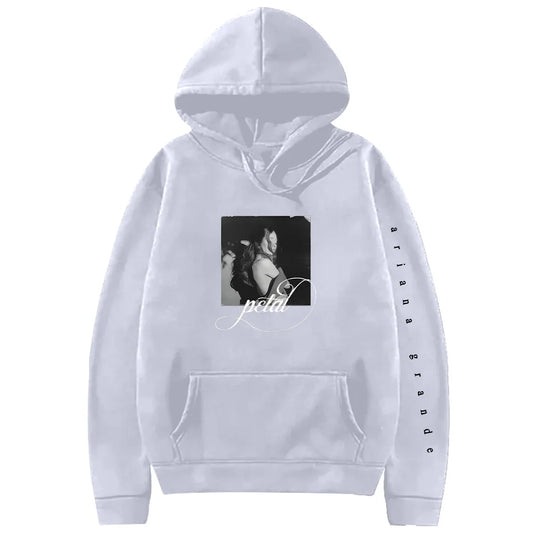 Vintage Portrait Graphic Oversized Hoodie with Contemporary Streetwear Inspired Artwork