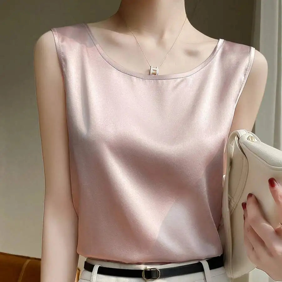 Relaxed Sleeveless Tank Top with Lightweight Knit Everyday Casual Layering Style