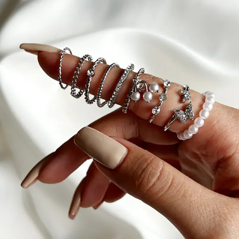 Vintage Butterfly and Floral Ring Set for Y2K Fairy Grunge Styling