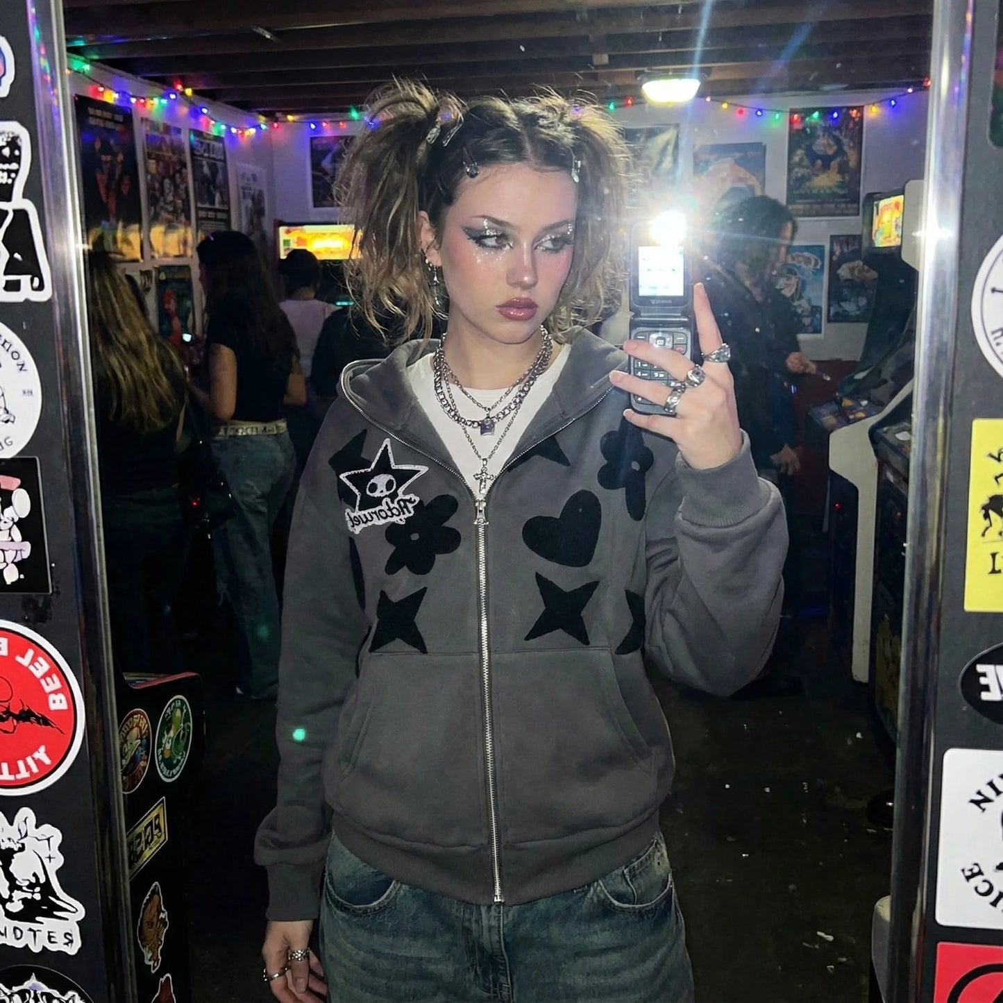 Women's Oversized Zip-Up Hoodie with Embroidered Graphic Streetwear Relaxed Everyday Fit