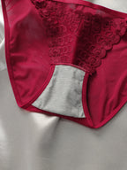 Smooth Contour Underwire Bra Set with Delicate Lace Trim