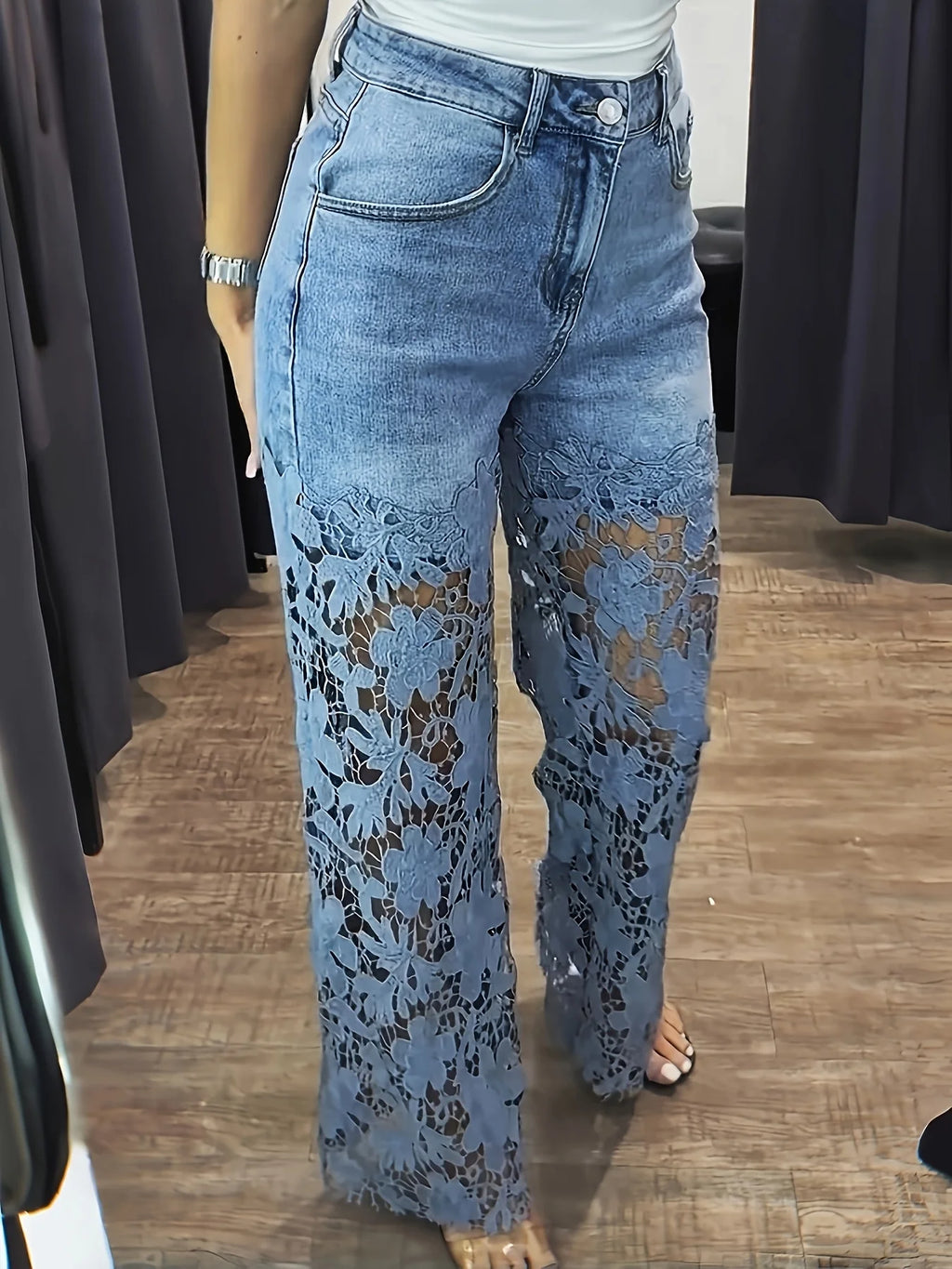 Women's Low-Rise Wide-Leg Denim Jeans with Decorative Lace Panel Details and Relaxed Fit