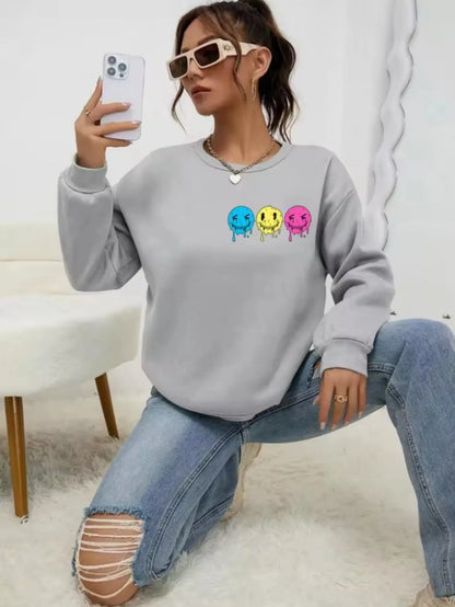 Women's Smiley Graphic Crew Neck Sweatshirt for Relaxed Contemporary Casual Streetwear Fashion