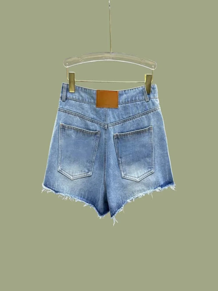 Women's Classic Denim Shorts with Slim Fit and Timeless Casual Everyday Design