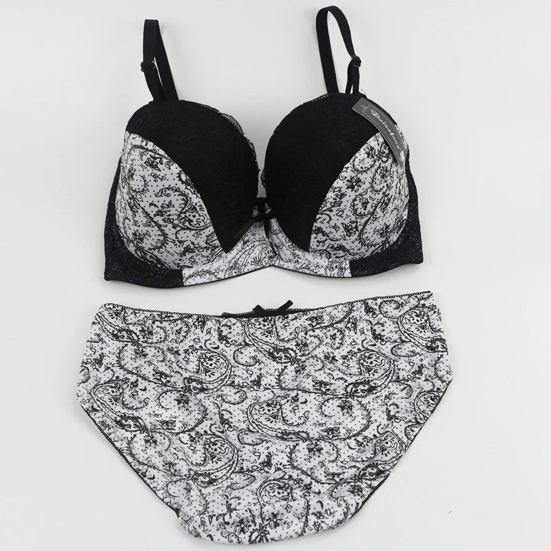 Bold Crimson and Black Floral Lace Push-Up Bra and Panty Set