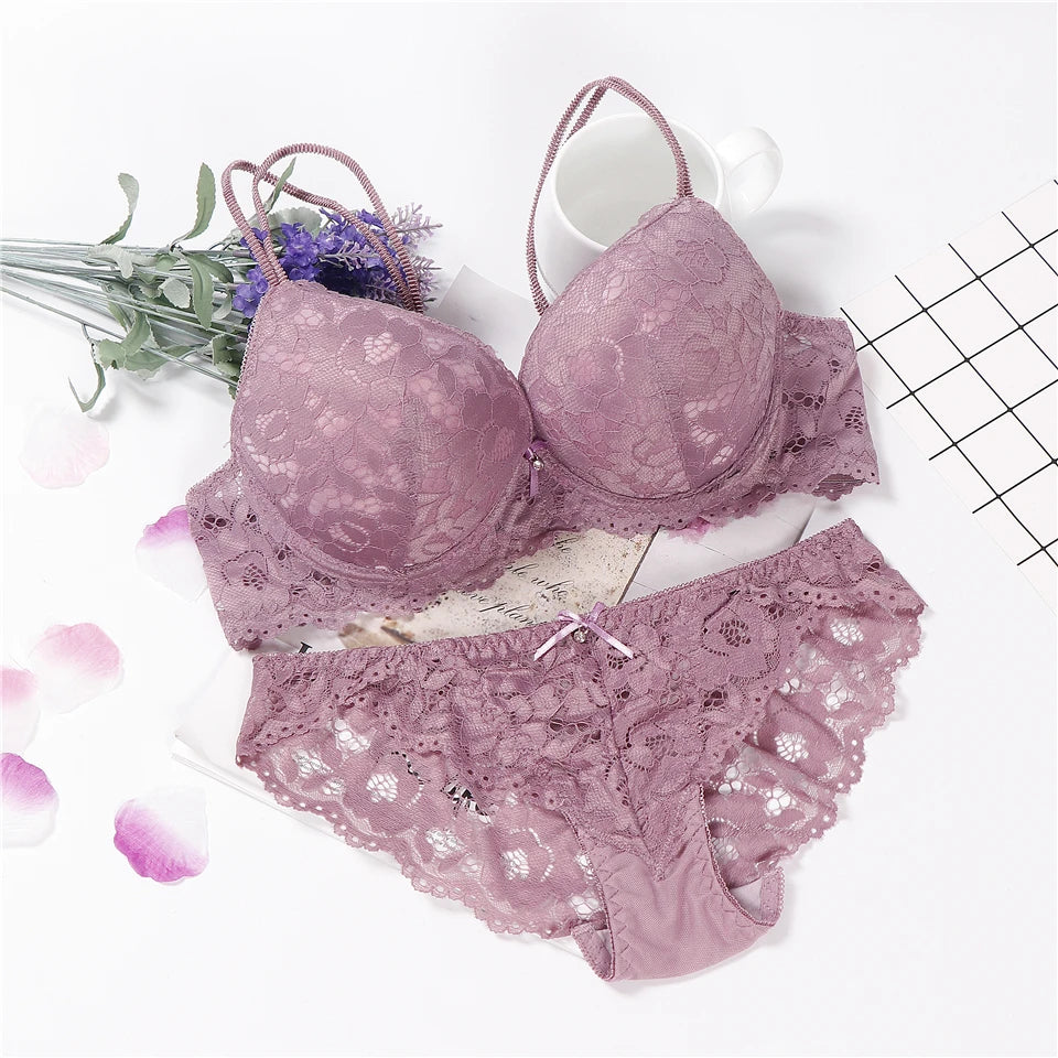 Romantic Light Pink Floral Lace Underwire Bra and Textured Panty Set