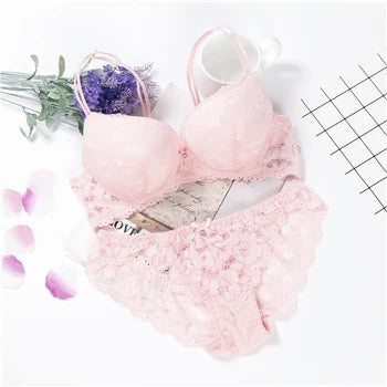 Romantic Light Pink Floral Lace Underwire Bra and Textured Panty Set