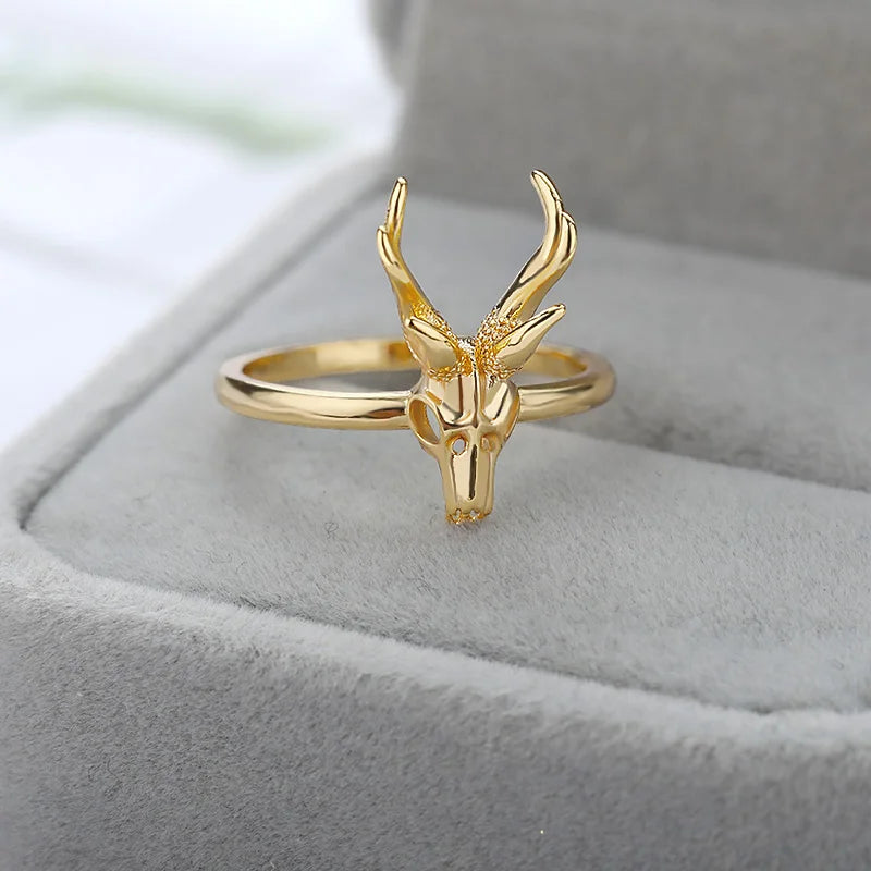 Vintage Branch Inspired Statement Ring for Gothic and Naturecore Styling