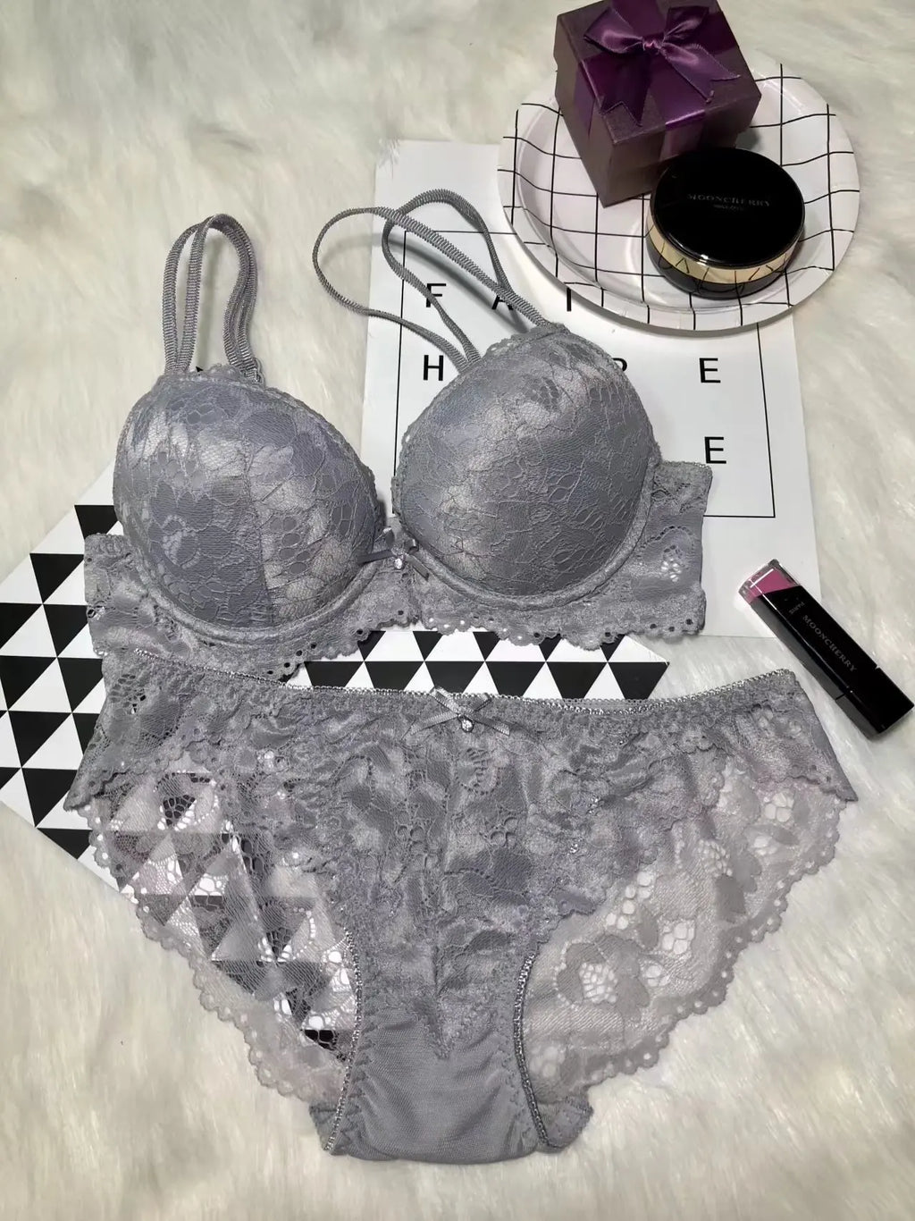 Romantic Light Pink Floral Lace Underwire Bra and Textured Panty Set