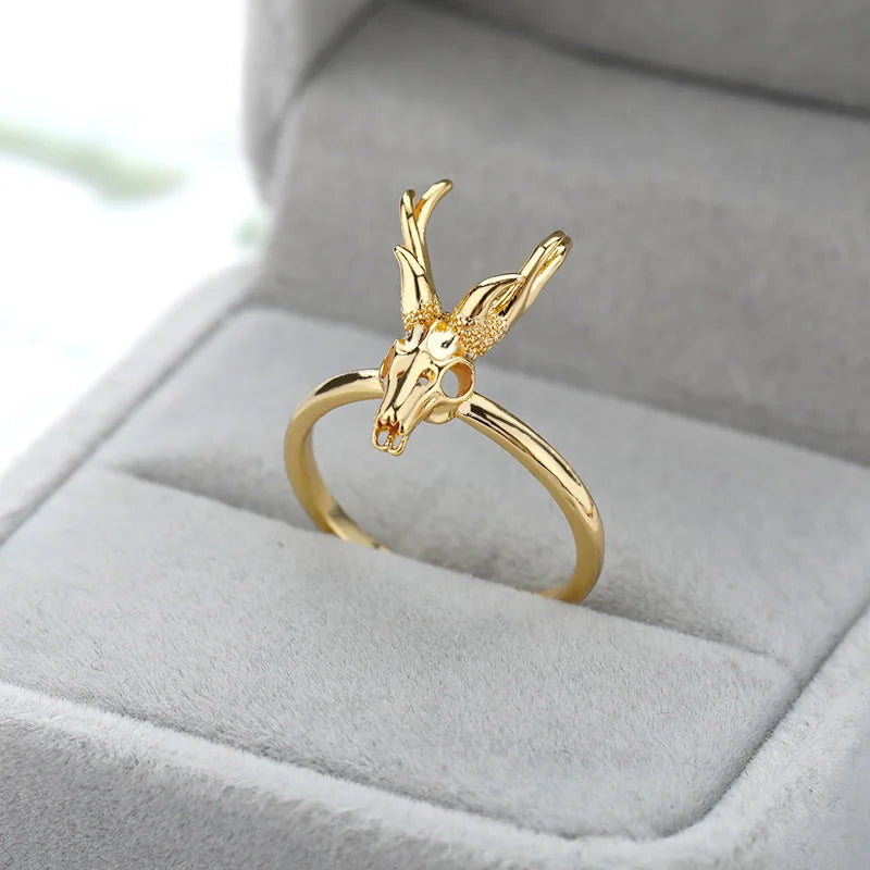 Vintage Branch Inspired Statement Ring for Gothic and Naturecore Styling