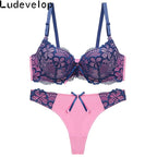 Sophisticated Two-Tone Floral Lace Push-Up Bra and Thong Ensemble