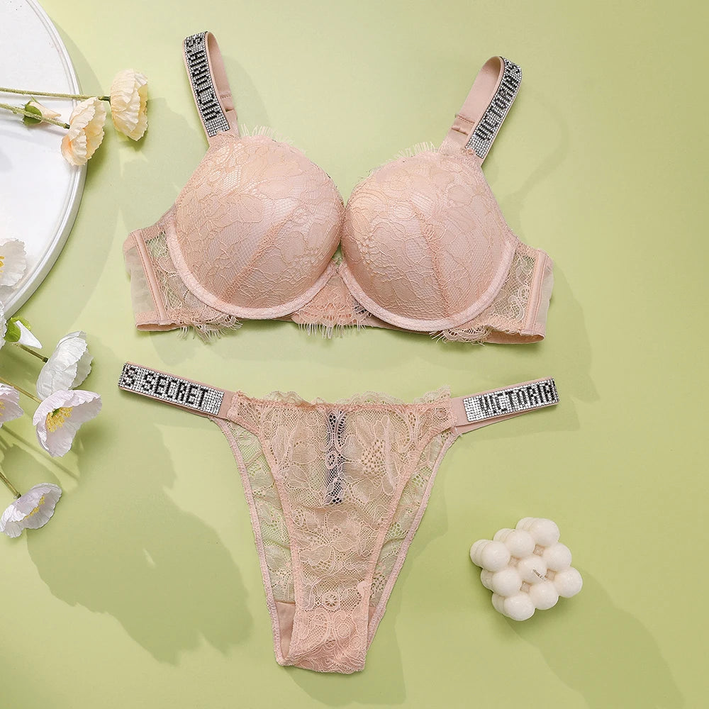 Romantic Textured Floral Lace Contour Bra Set with Sparkling Statement Straps