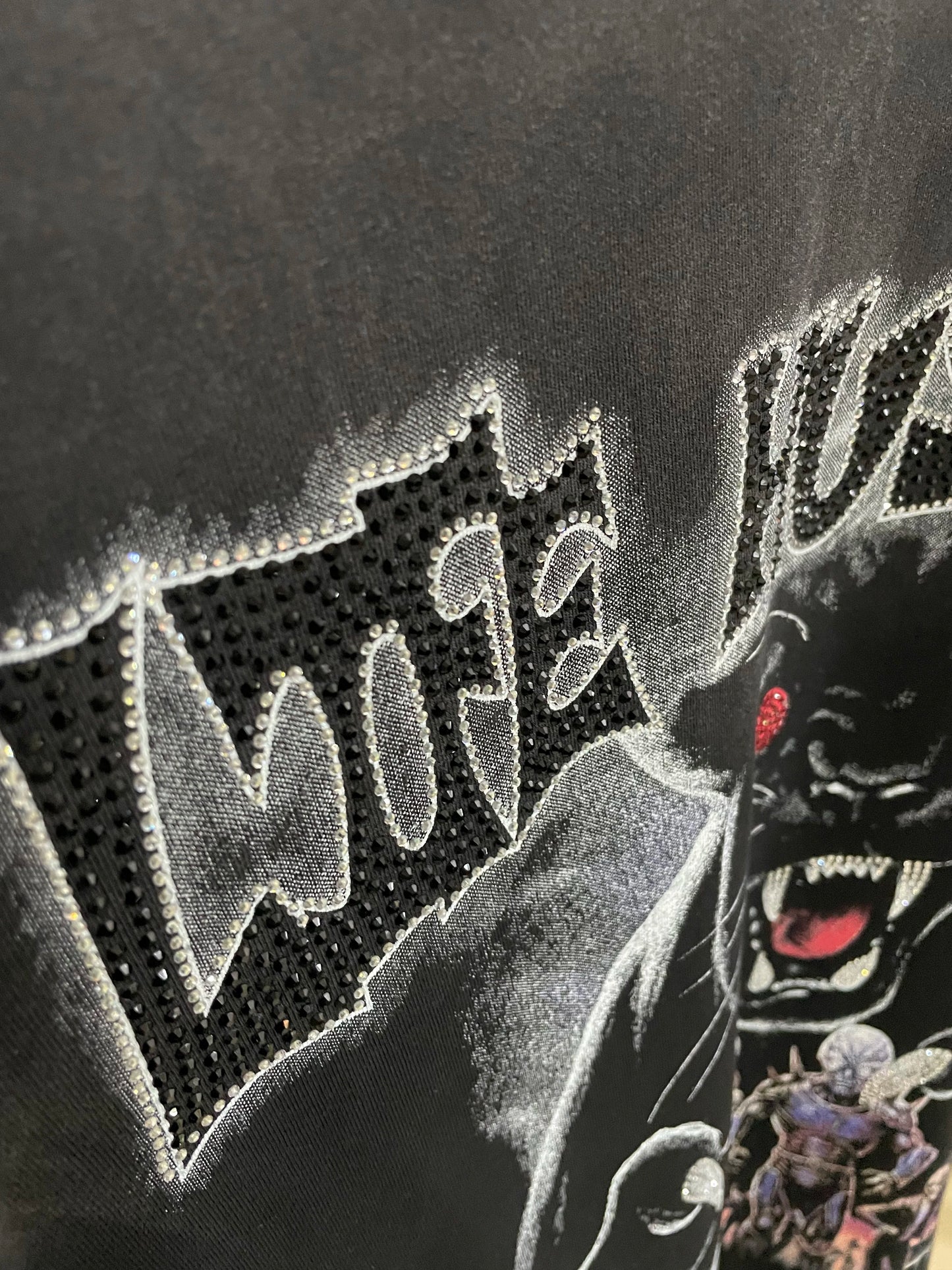 Distressed Graphic Oversized Cotton Streetwear T-Shirt with Vintage-Inspired Artwork