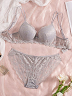 Elegant Floral Lace Scalloped Underwire Bra and Panty Set