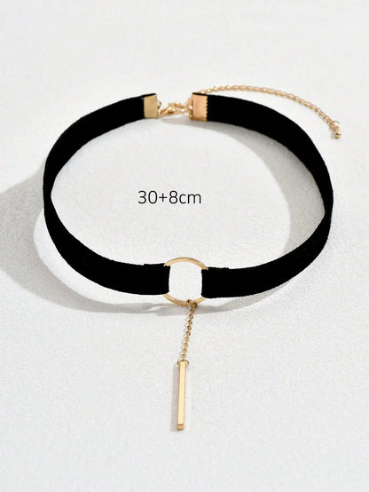 Minimalist Velvet Circle Choker Necklace with Gothic Pendant Chain Detail