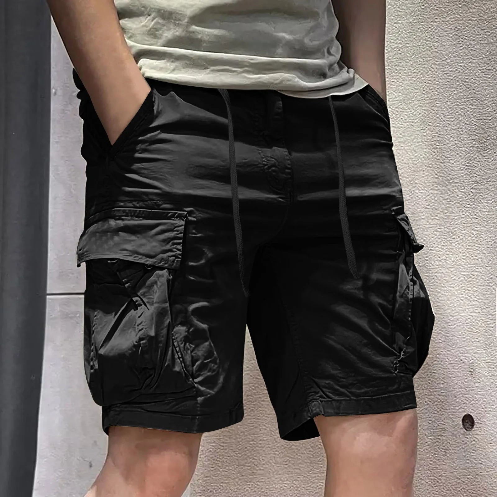 Men's Cotton Cargo Shorts with Utility Pockets and Relaxed Casual Streetwear Style