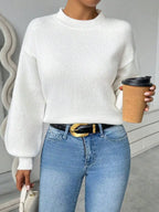 Women's Minimalist Crew Neck Relaxed Knit Pullover Sweater With Oversized Silhouette