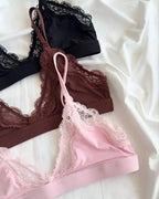 Soft Scalloped Lace Deep Plunge Wire-Free Bralette