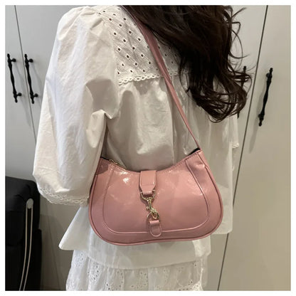 Minimalist Patent Leather Baguette Shoulder Bag with Everyday Compact Design