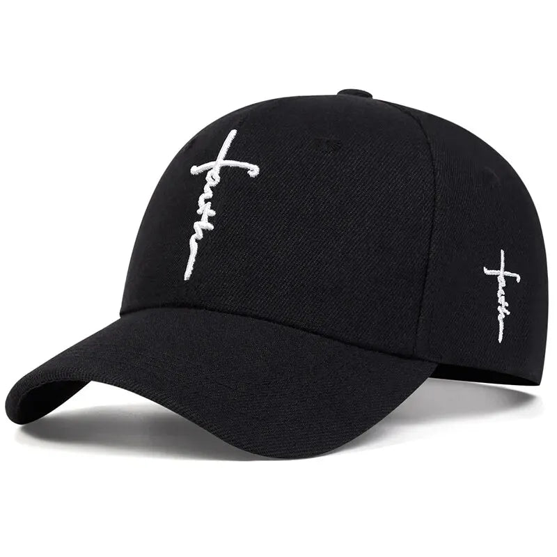 Minimalist Embroidered Baseball Cap with Curved Brim for Contemporary Streetwear Casual Fashion
