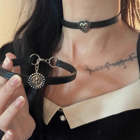 Vintage Heart Choker Necklace with Floral Detail for Gothic Fashion