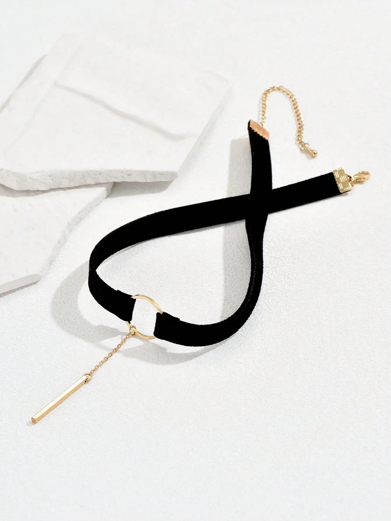 Minimalist Velvet Circle Choker Necklace with Gothic Pendant Chain Detail