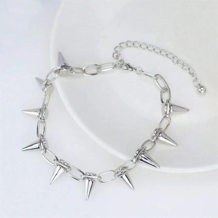 Spike Choker Necklace for Punk Gothic and Alternative Fashion Looks