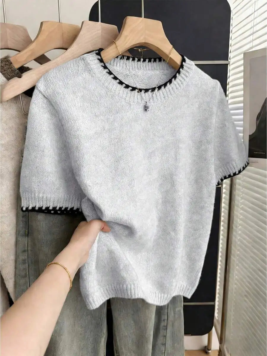 Women's Contrast Trim Short Sleeve Knit Sweater with Relaxed Retro Cropped Silhouette