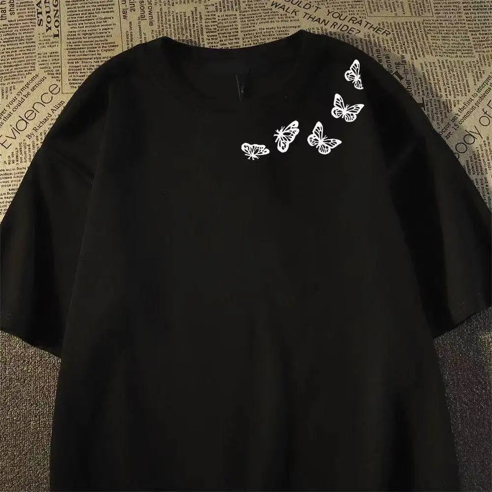 Minimalist Streetwear Cotton T-Shirt with Delicate Graphic Detail and Contemporary Casual Fit