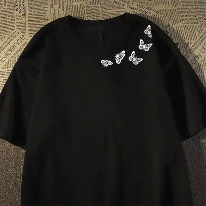 Minimalist Streetwear Cotton T-Shirt with Delicate Graphic Detail and Contemporary Casual Fit