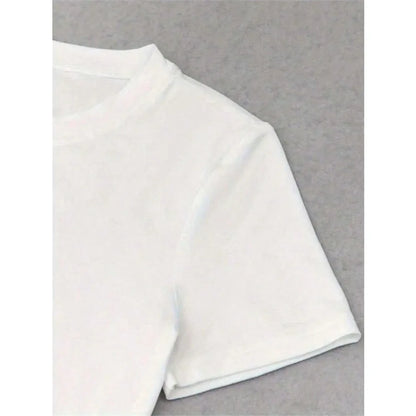 Retro Destination Graphic Baby Tee with Fitted Crop Streetwear Silhouette