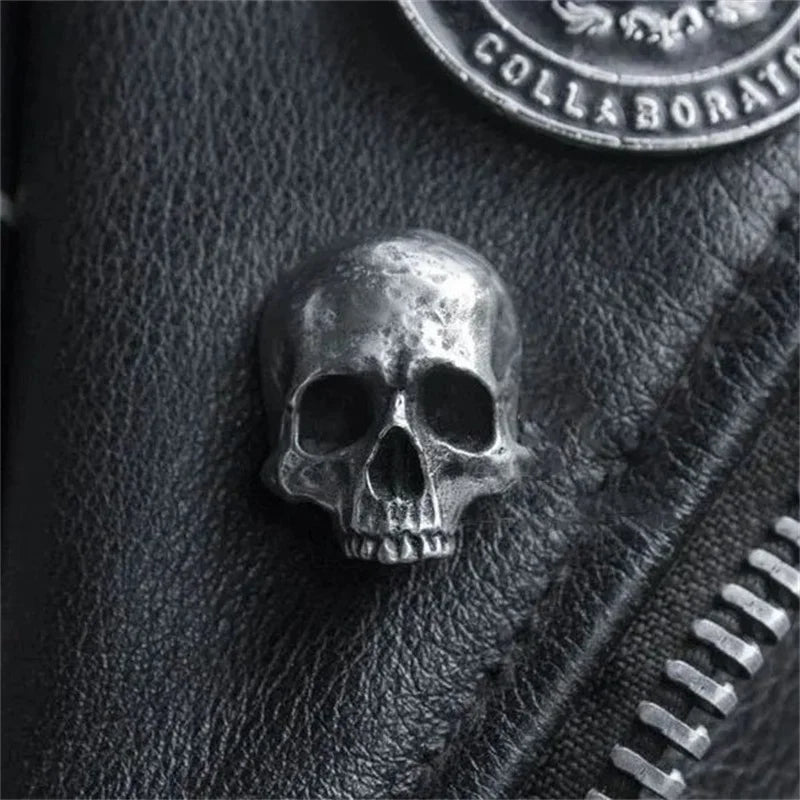 Vintage Gothic Skull and Crossed Sword Brooch for Alternative Styling