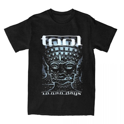 Vintage Graphic Streetwear T-Shirt with Ornamental Skull Artwork and Relaxed Fit