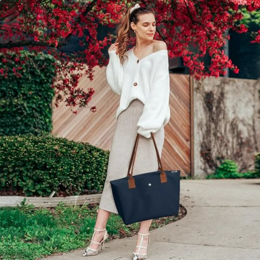 Minimal Large Capacity Tote Shoulder Bag with Zip Closure Design