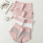 4-Piece Women’s Printed High-Rise Briefs Set with Playful Heart and Floral Motifs, Soft Pink Tones and Feminine Styling
