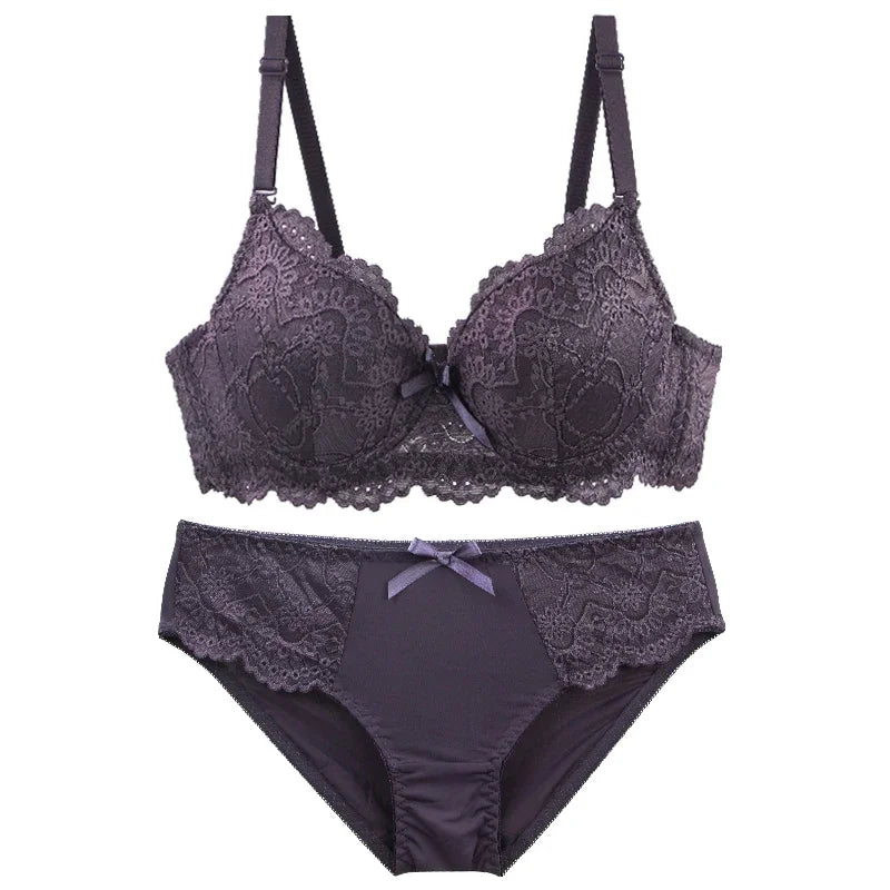 Scalloped Contour Push-Up T-Shirt Bra and Lace-Trim Hipster Brief Everyday Set