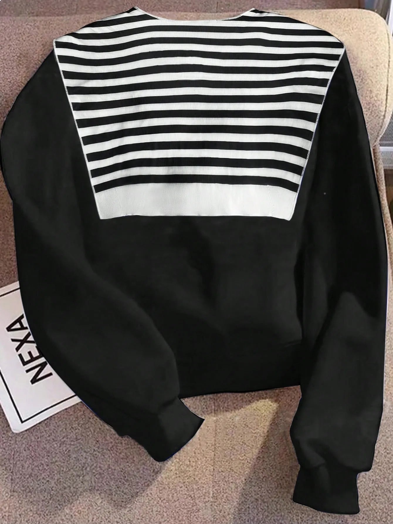Women's Striped Collar Half-Zip Sweatshirt with Relaxed Fit for Contemporary Style