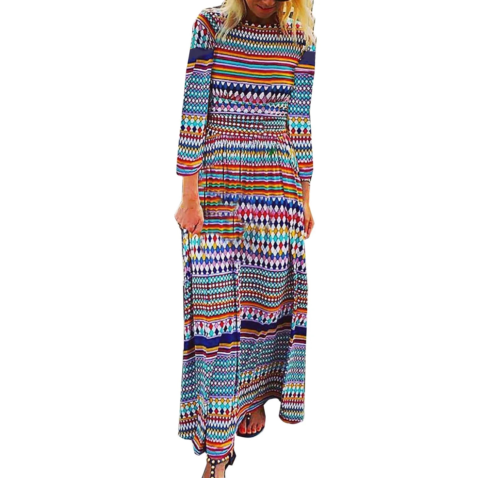 Bohemian Print Maxi Dress with Long Sleeves and Relaxed Silhouette