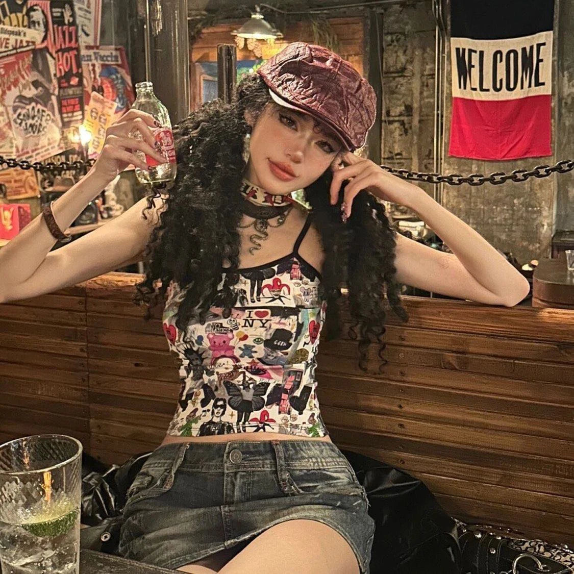 Graphic Print Spaghetti Strap Crop Top with Slim Fit Streetwear Style