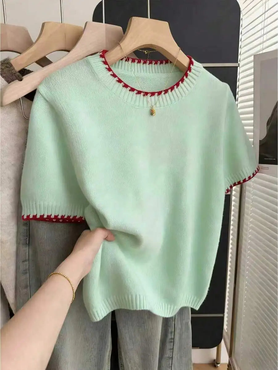 Women's Contrast Trim Short Sleeve Knit Sweater with Relaxed Retro Cropped Silhouette