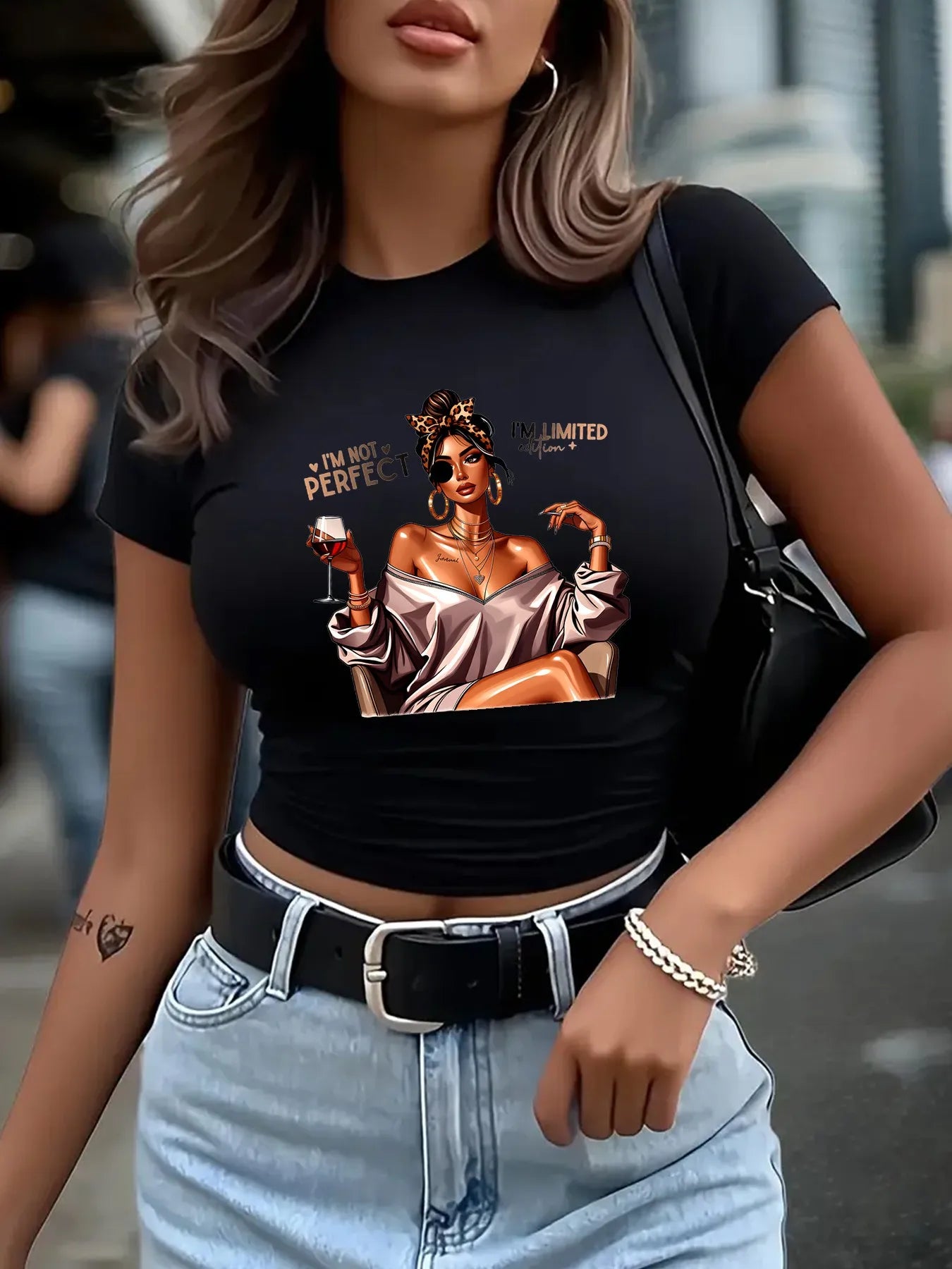 Women's Cropped Graphic Artwork T-Shirt for Modern Casual Streetwear Everyday Fashion Outfits