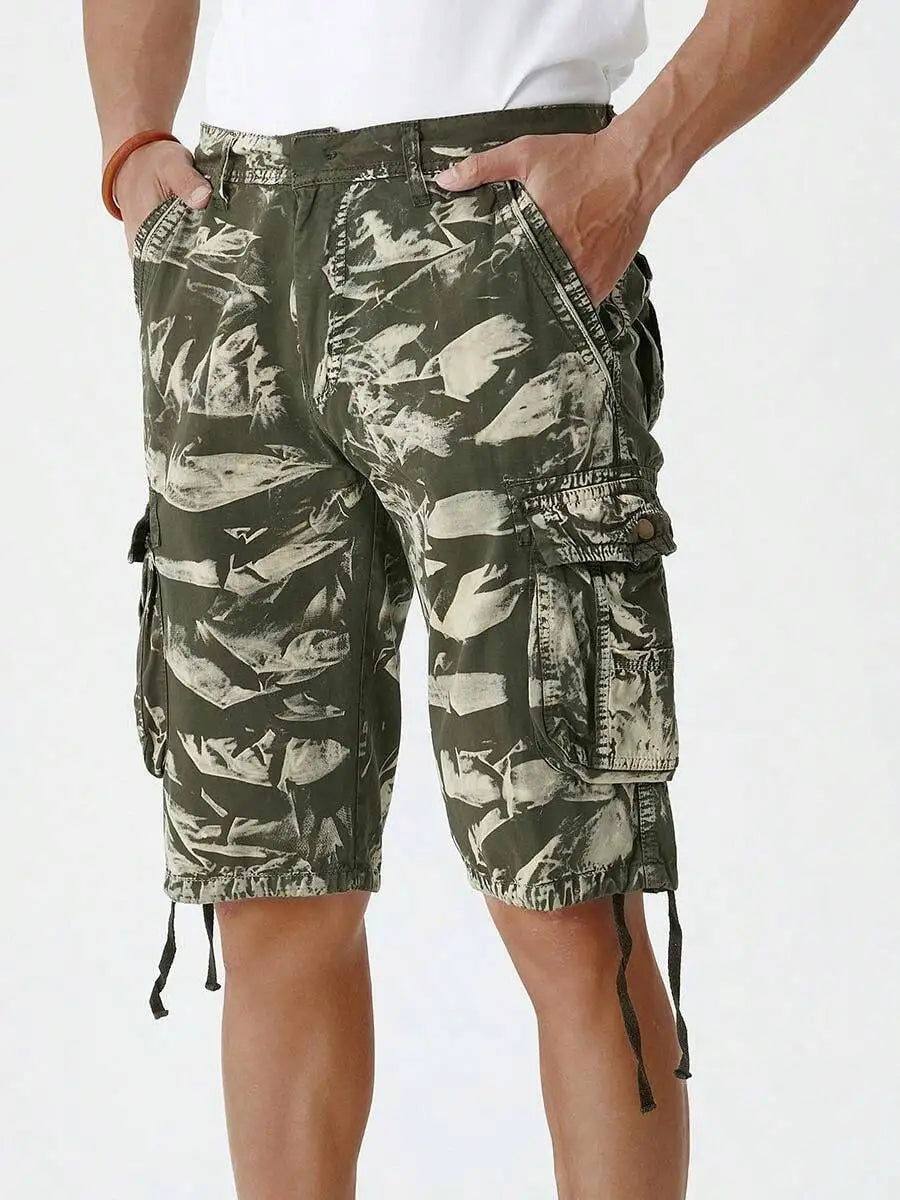 Relaxed Fit Cargo Shorts with Utility Pockets and Outdoor Streetwear Styling
