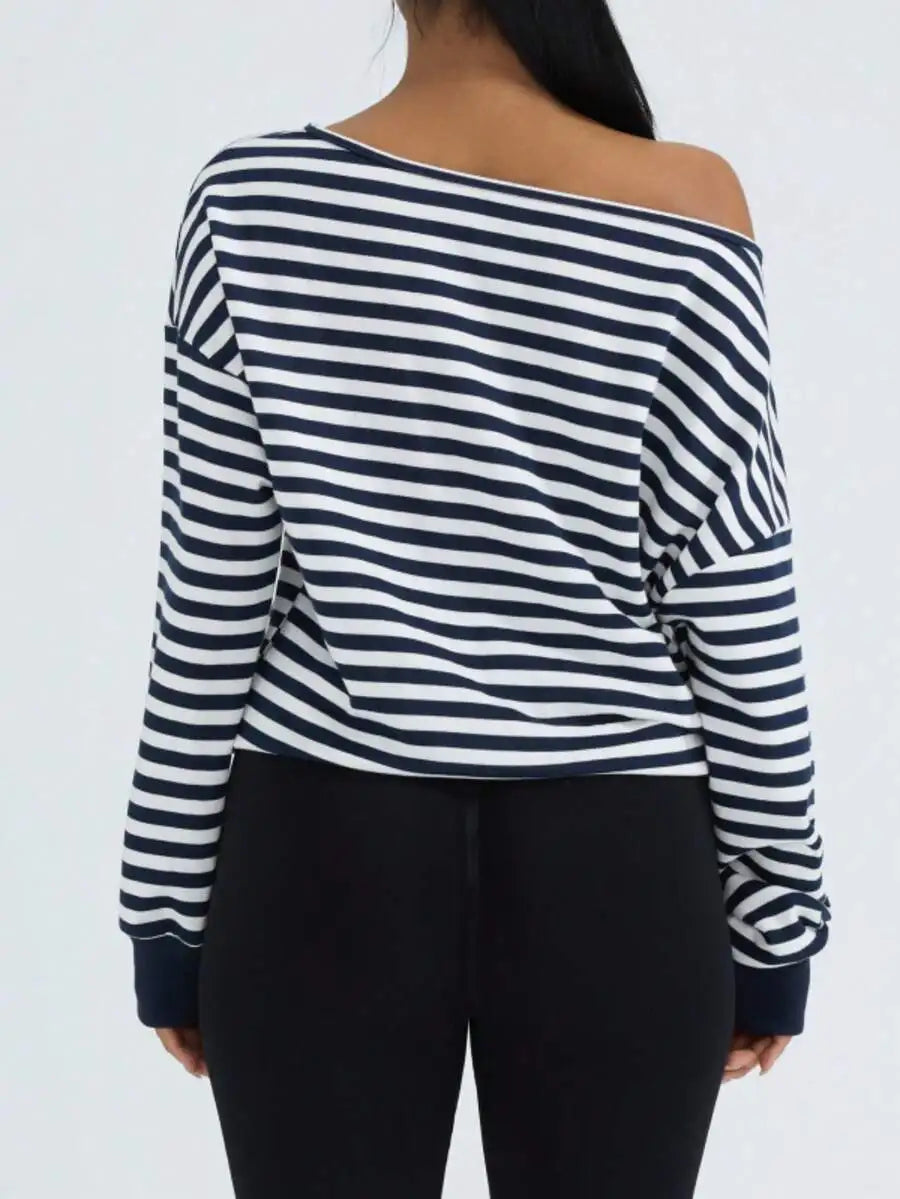 Off-Shoulder Relaxed Fit Knit Pullover Sweater with Long Sleeves and Side Pocket