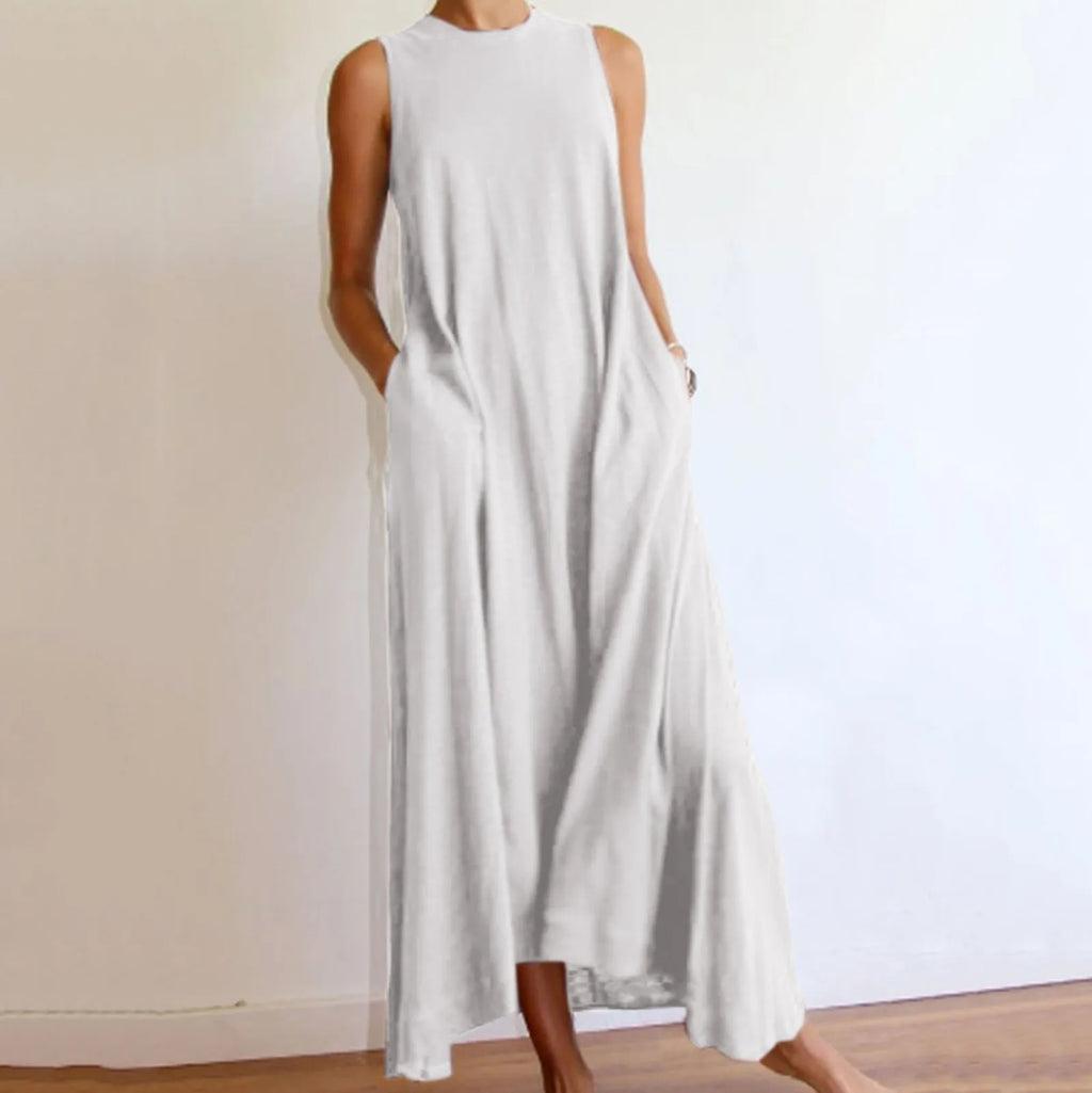 Oversized Sleeveless Maxi Dress with Pockets and Relaxed T-Shirt Silhouette