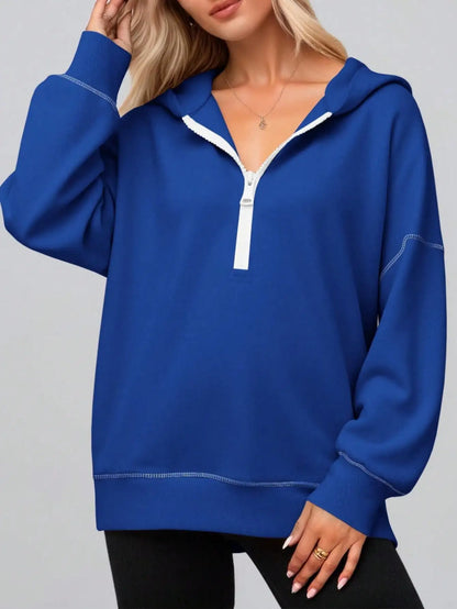 Cropped Zip-Up Hoodie with Slim Fit and Contemporary Streetwear Design