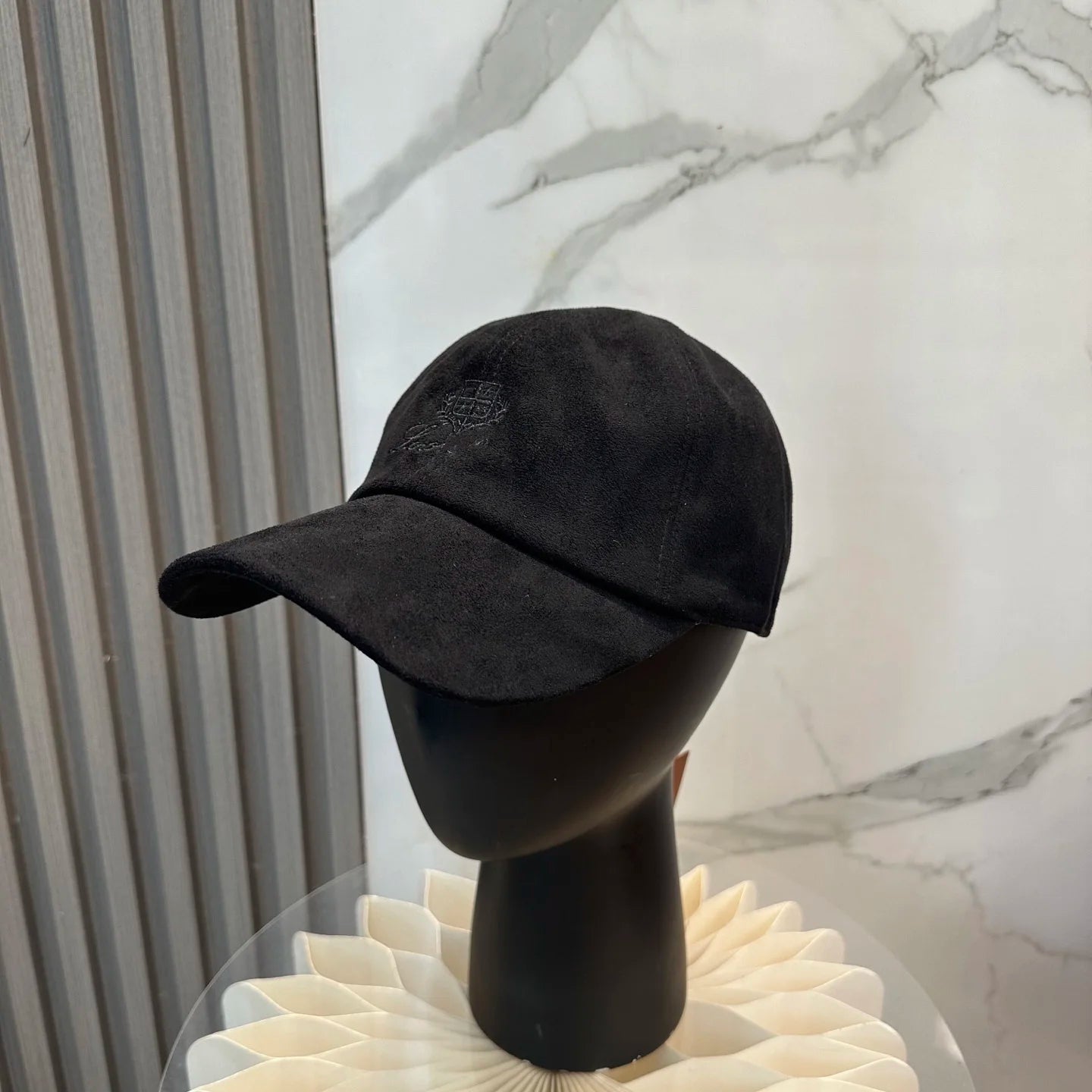 Vintage Suede Dad Cap Adjustable Curved Brim Casual Streetwear Baseball Hat