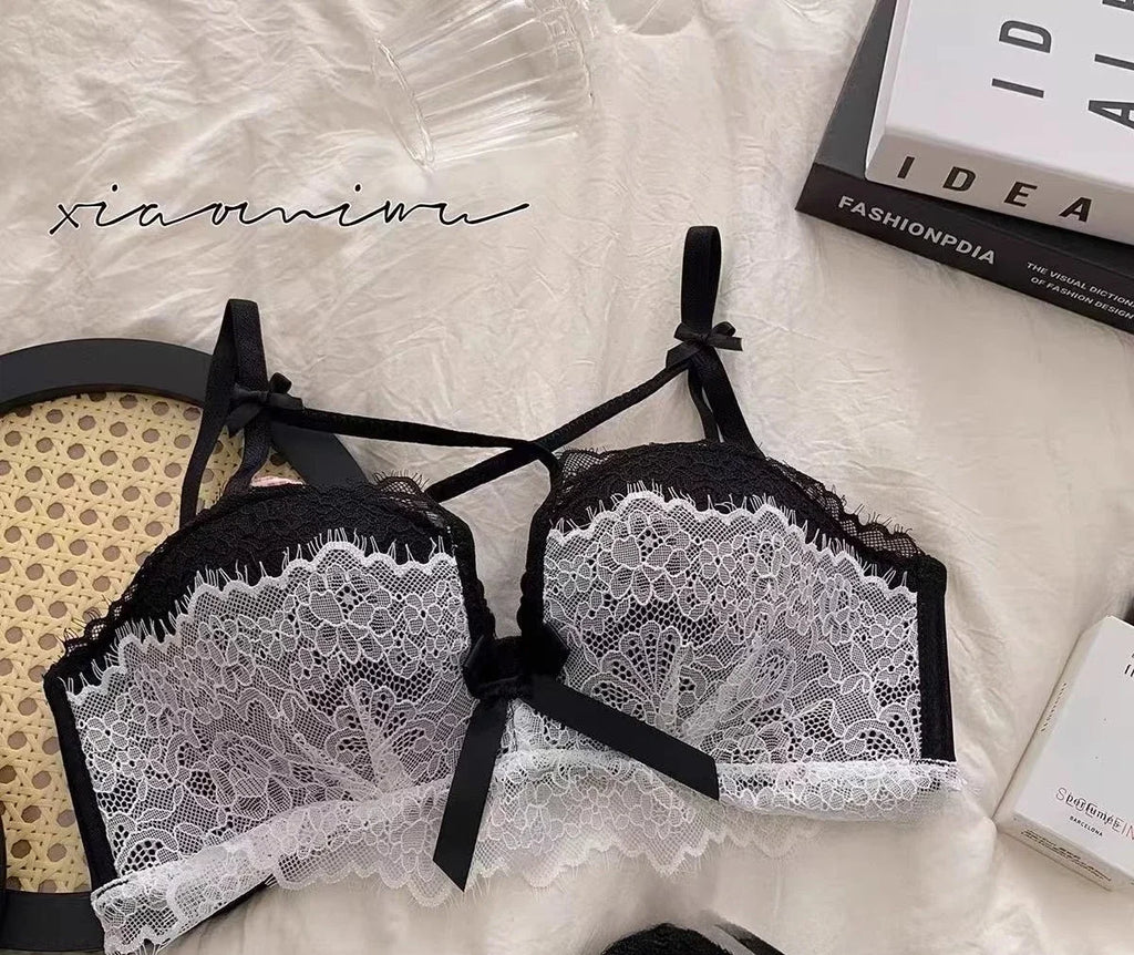 Scalloped Eyelash Lace Bralette and Boyleg Short Set with Cutout Front Detailing